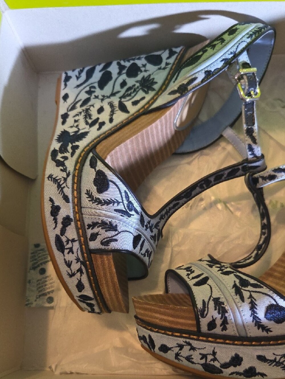 Gianni Bini Navy Blue, Light Blue Floral Wedge Sandals with Ankle Strap 6.5M - Picture 2 of 6